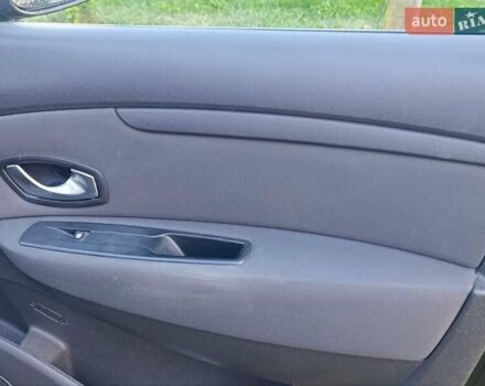 Черный Рено Гранд Сценик, объемом двигателя 1.9 л и пробегом 300 тыс. км за 6400 $, фото 14 на Automoto.ua