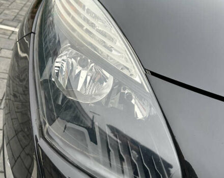 Чорний Рено Гранд Сценік, об'ємом двигуна 2 л та пробігом 197 тис. км за 6800 $, фото 9 на Automoto.ua