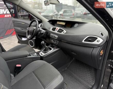 Черный Рено Гранд Сценик, объемом двигателя 1.4 л и пробегом 270 тыс. км за 7300 $, фото 26 на Automoto.ua