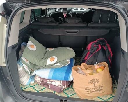 Черный Рено Гранд Сценик, объемом двигателя 1.87 л и пробегом 177 тыс. км за 7200 $, фото 8 на Automoto.ua