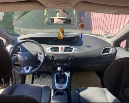 Рено Гранд Сценик 2009 в Полтаве на Automoto.ua Черный Рено Гранд Сценик, объемом двигателя 1.6 л и пробегом 200 тыс. км за 6000 $, фото 2 на Automoto.ua