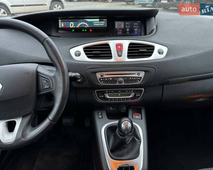 Черный Рено Гранд Сценик, объемом двигателя 1.4 л и пробегом 185 тыс. км за 6800 $, фото 16 на Automoto.ua