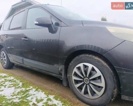 Черный Рено Гранд Сценик, объемом двигателя 1.9 л и пробегом 300 тыс. км за 6400 $, фото 2 на Automoto.ua