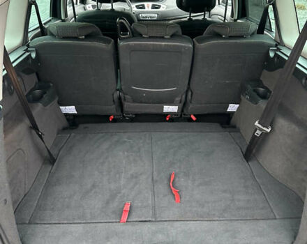 Чорний Рено Гранд Сценік, об'ємом двигуна 2 л та пробігом 197 тис. км за 6800 $, фото 14 на Automoto.ua