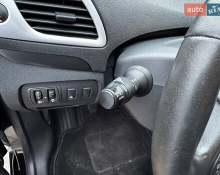 Черный Рено Гранд Сценик, объемом двигателя 1.4 л и пробегом 185 тыс. км за 6800 $, фото 6 на Automoto.ua