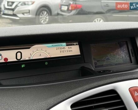 Черный Рено Гранд Сценик, объемом двигателя 1.4 л и пробегом 270 тыс. км за 7300 $, фото 17 на Automoto.ua