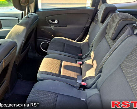 Рено Гранд Сценік 2009 у Косове на Automoto.ua Чорний Рено Гранд Сценік, об'ємом двигуна 1.4 л та пробігом 224 тис. км за 4500 $, фото 3 на Automoto.ua