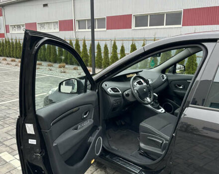 Чорний Рено Гранд Сценік, об'ємом двигуна 2 л та пробігом 197 тис. км за 6800 $, фото 22 на Automoto.ua