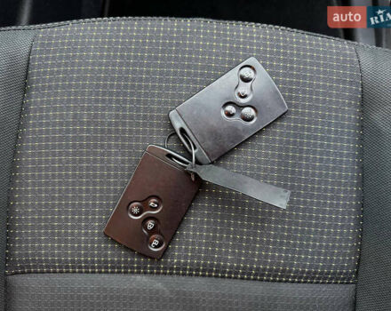 Черный Рено Гранд Сценик, объемом двигателя 1.4 л и пробегом 185 тыс. км за 6800 $, фото 14 на Automoto.ua