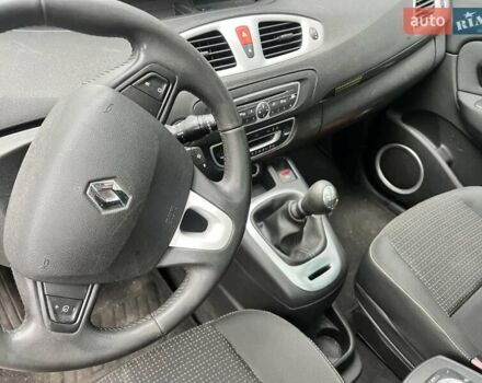 Рено Гранд Сценик 2009 в Луцке на Automoto.ua Черный Рено Гранд Сценик, объемом двигателя 1.4 л и пробегом 181 тыс. км за 6100 $, фото 7 на Automoto.ua