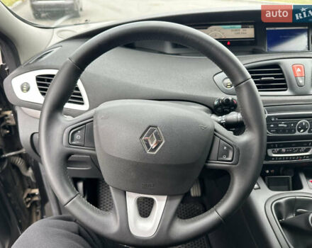 Черный Рено Гранд Сценик, объемом двигателя 1.9 л и пробегом 253 тыс. км за 7999 $, фото 65 на Automoto.ua