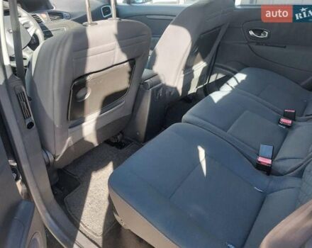 Черный Рено Гранд Сценик, объемом двигателя 1.6 л и пробегом 194 тыс. км за 6800 $, фото 7 на Automoto.ua