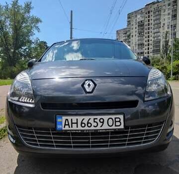 Рено Гранд Сценик 2010 в Киеве на Automoto.ua Черный Рено Гранд Сценик, объемом двигателя 1.4 л и пробегом 210 тыс. км за 7999 $, фото 21 на Automoto.ua