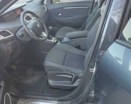 Черный Рено Гранд Сценик, объемом двигателя 1.46 л и пробегом 240 тыс. км за 7000 $, фото 11 на Automoto.ua