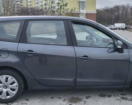 Черный Рено Гранд Сценик, объемом двигателя 1.6 л и пробегом 200 тыс. км за 8350 $, фото 7 на Automoto.ua