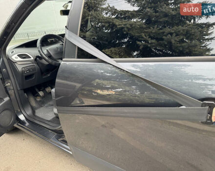 Рено Гранд Сценік 2010 у Полтаві на Automoto.ua Чорний Рено Гранд Сценік, об'ємом двигуна 1.6 л та пробігом 251 тис. км за 7500 $, фото 19 на Automoto.ua