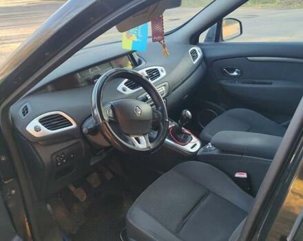 Черный Рено Гранд Сценик, объемом двигателя 1.4 л и пробегом 280 тыс. км за 6500 $, фото 5 на Automoto.ua