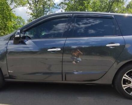 Рено Гранд Сценик 2010 в Киеве на Automoto.ua Черный Рено Гранд Сценик, объемом двигателя 1.4 л и пробегом 210 тыс. км за 7999 $, фото 15 на Automoto.ua