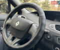 Рено Гранд Сценік 2010 у Полтаві на Automoto.ua Чорний Рено Гранд Сценік, об'ємом двигуна 1.6 л та пробігом 251 тис. км за 7500 $, фото 25 на Automoto.ua