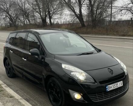 Черный Рено Гранд Сценик, объемом двигателя 1.6 л и пробегом 303 тыс. км за 5900 $, фото 1 на Automoto.ua