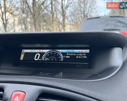 Рено Гранд Сценік 2010 у Полтаві на Automoto.ua Чорний Рено Гранд Сценік, об'ємом двигуна 1.6 л та пробігом 251 тис. км за 7500 $, фото 27 на Automoto.ua