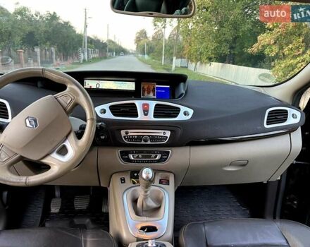 Черный Рено Гранд Сценик, объемом двигателя 1.9 л и пробегом 214 тыс. км за 6800 $, фото 4 на Automoto.ua