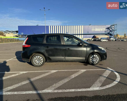 Черный Рено Гранд Сценик, объемом двигателя 1.87 л и пробегом 260 тыс. км за 7200 $, фото 3 на Automoto.ua