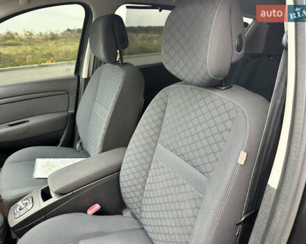 Черный Рено Гранд Сценик, объемом двигателя 1.9 л и пробегом 253 тыс. км за 7999 $, фото 59 на Automoto.ua