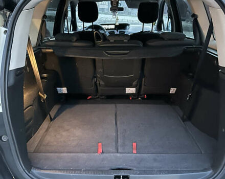 Черный Рено Гранд Сценик, объемом двигателя 1.9 л и пробегом 257 тыс. км за 6800 $, фото 4 на Automoto.ua