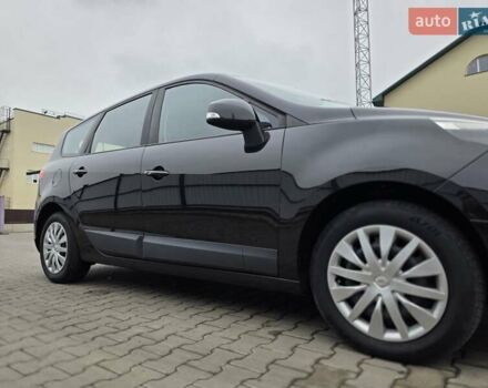 Черный Рено Гранд Сценик, объемом двигателя 1.4 л и пробегом 220 тыс. км за 5999 $, фото 7 на Automoto.ua