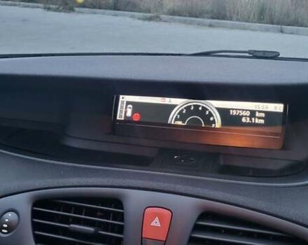 Черный Рено Гранд Сценик, объемом двигателя 1.6 л и пробегом 200 тыс. км за 8350 $, фото 32 на Automoto.ua