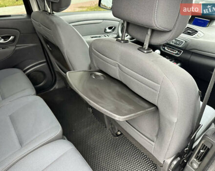 Черный Рено Гранд Сценик, объемом двигателя 1.9 л и пробегом 253 тыс. км за 7999 $, фото 43 на Automoto.ua