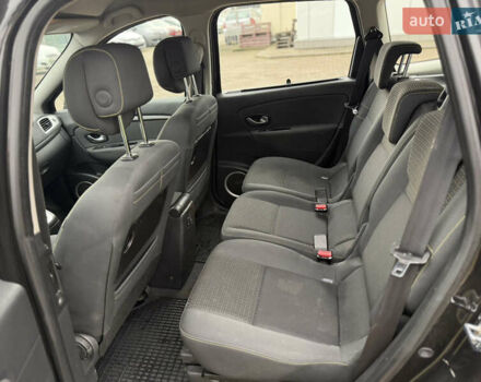 Черный Рено Гранд Сценик, объемом двигателя 1.5 л и пробегом 270 тыс. км за 6250 $, фото 31 на Automoto.ua