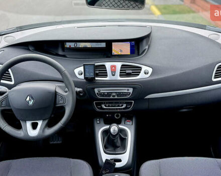 Черный Рено Гранд Сценик, объемом двигателя 1.4 л и пробегом 218 тыс. км за 7200 $, фото 8 на Automoto.ua