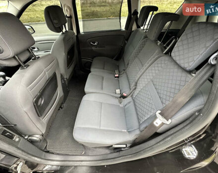 Черный Рено Гранд Сценик, объемом двигателя 1.9 л и пробегом 253 тыс. км за 7999 $, фото 49 на Automoto.ua