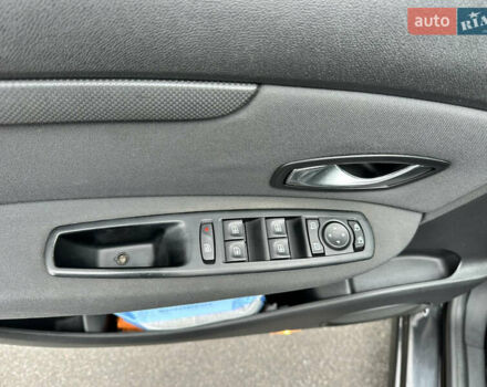 Черный Рено Гранд Сценик, объемом двигателя 1.9 л и пробегом 253 тыс. км за 7999 $, фото 55 на Automoto.ua