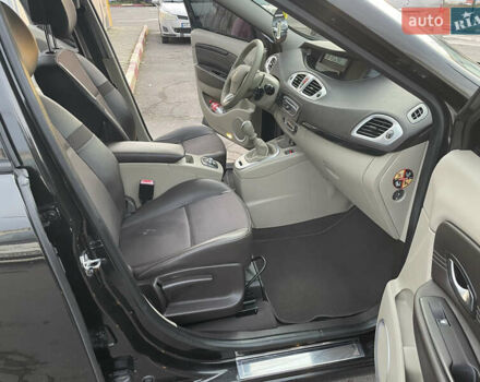 Черный Рено Гранд Сценик, объемом двигателя 1.4 л и пробегом 208 тыс. км за 6000 $, фото 7 на Automoto.ua