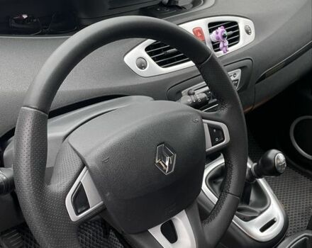 Черный Рено Гранд Сценик, объемом двигателя 1.6 л и пробегом 303 тыс. км за 5900 $, фото 7 на Automoto.ua