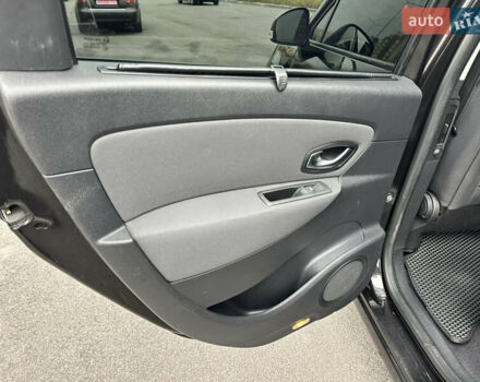 Черный Рено Гранд Сценик, объемом двигателя 1.9 л и пробегом 253 тыс. км за 7999 $, фото 45 на Automoto.ua