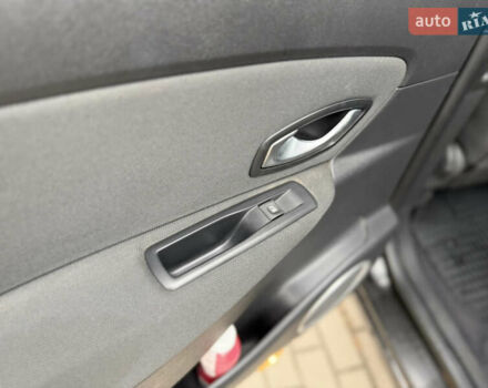 Черный Рено Гранд Сценик, объемом двигателя 1.5 л и пробегом 270 тыс. км за 6250 $, фото 30 на Automoto.ua