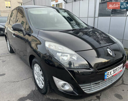 Черный Рено Гранд Сценик, объемом двигателя 1.4 л и пробегом 208 тыс. км за 6000 $, фото 1 на Automoto.ua