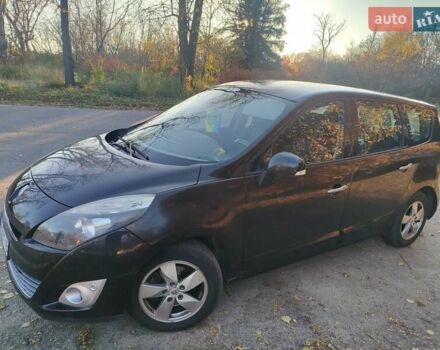 Черный Рено Гранд Сценик, объемом двигателя 1.4 л и пробегом 280 тыс. км за 6500 $, фото 1 на Automoto.ua