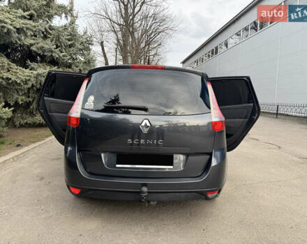 Рено Гранд Сценік 2010 у Полтаві на Automoto.ua Чорний Рено Гранд Сценік, об'ємом двигуна 1.6 л та пробігом 251 тис. км за 7500 $, фото 13 на Automoto.ua