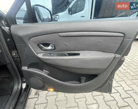 Черный Рено Гранд Сценик, объемом двигателя 1.46 л и пробегом 320 тыс. км за 6000 $, фото 17 на Automoto.ua