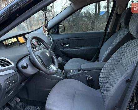 Чорний Рено Гранд Сценік, об'ємом двигуна 1.4 л та пробігом 285 тис. км за 6800 $, фото 9 на Automoto.ua