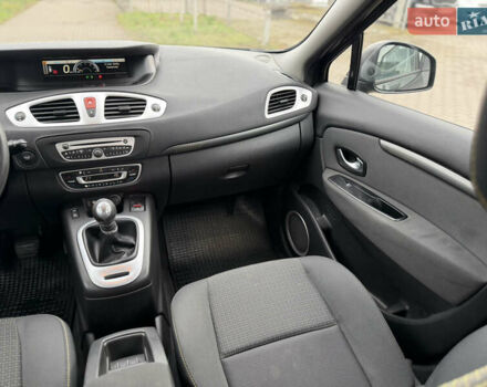 Черный Рено Гранд Сценик, объемом двигателя 1.5 л и пробегом 270 тыс. км за 6250 $, фото 40 на Automoto.ua