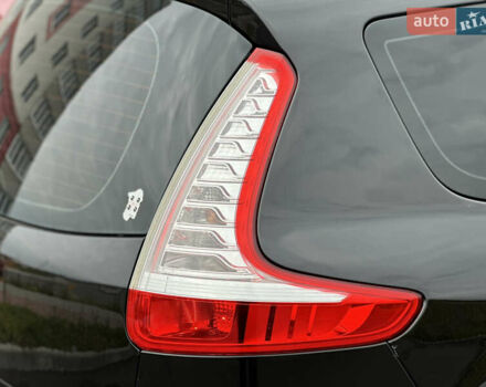 Черный Рено Гранд Сценик, объемом двигателя 1.9 л и пробегом 253 тыс. км за 7999 $, фото 8 на Automoto.ua