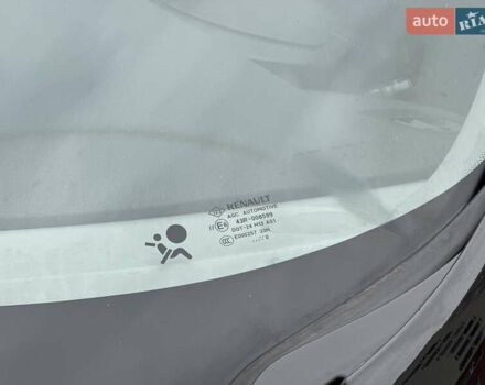 Черный Рено Гранд Сценик, объемом двигателя 1.9 л и пробегом 253 тыс. км за 7999 $, фото 4 на Automoto.ua