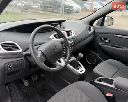 Черный Рено Гранд Сценик, объемом двигателя 1.5 л и пробегом 270 тыс. км за 6250 $, фото 20 на Automoto.ua