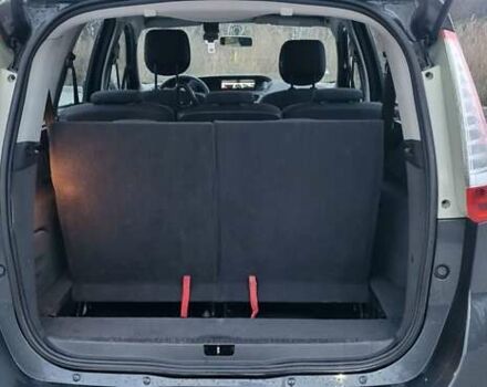 Черный Рено Гранд Сценик, объемом двигателя 1.6 л и пробегом 200 тыс. км за 8350 $, фото 18 на Automoto.ua